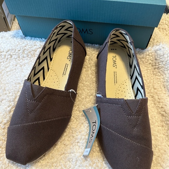 Toms shoes - Picture 2 of 3